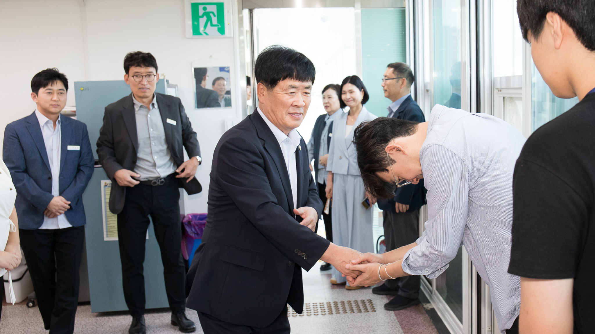20260922_추석 맞이 의장님 외청 직원 격려 방문2
