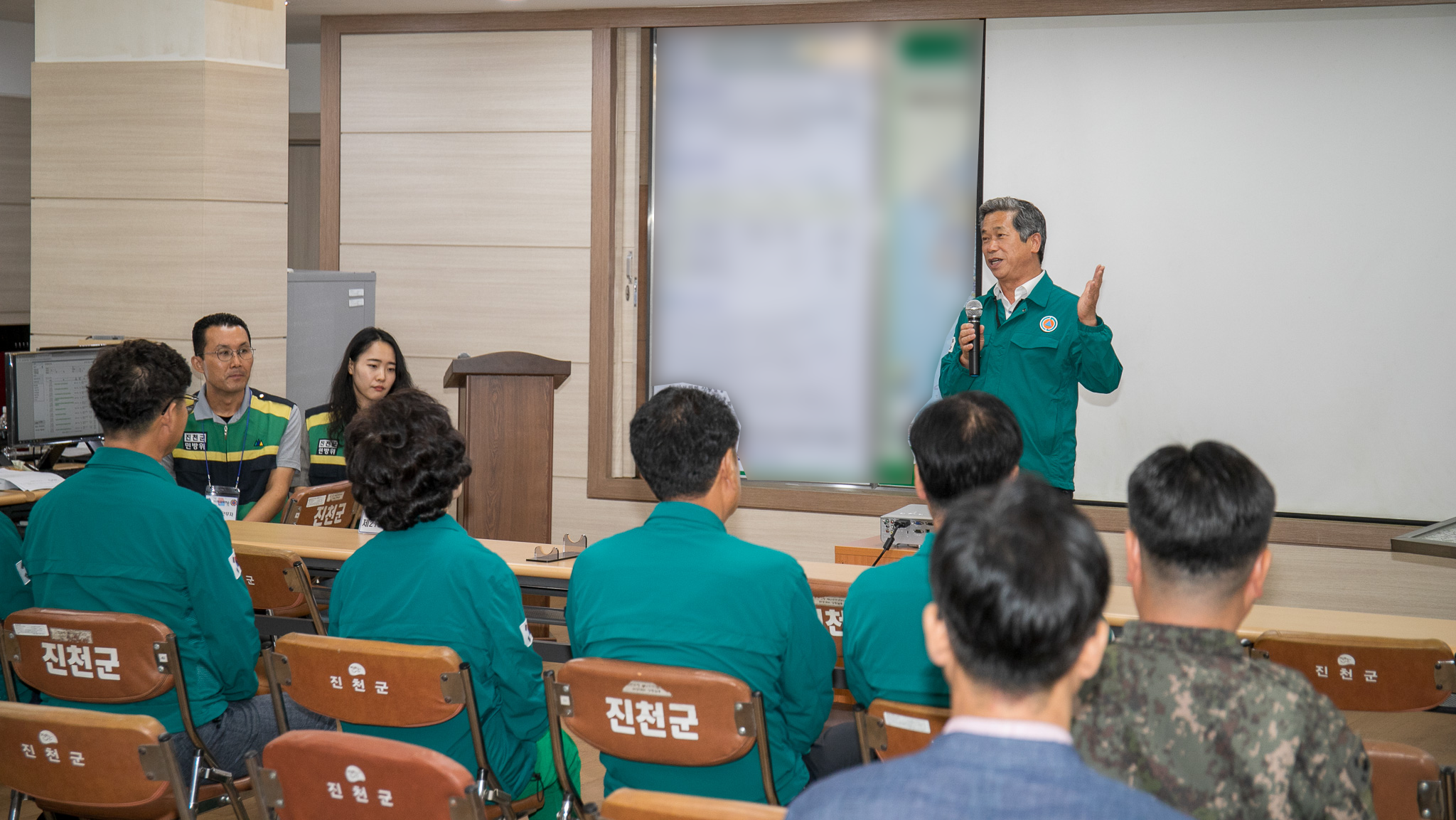 진천군의회, 2025년 을지훈련 현장 방문 및 관계자 격려1