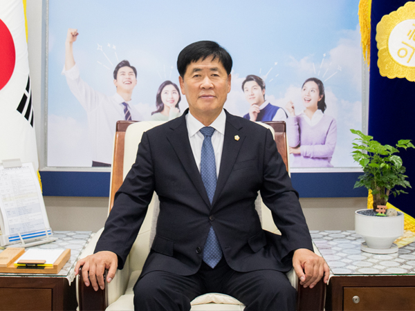 진천군의회 의장 임정열 이미지